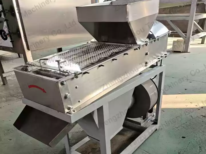машина для очистки арахиса сухого типа