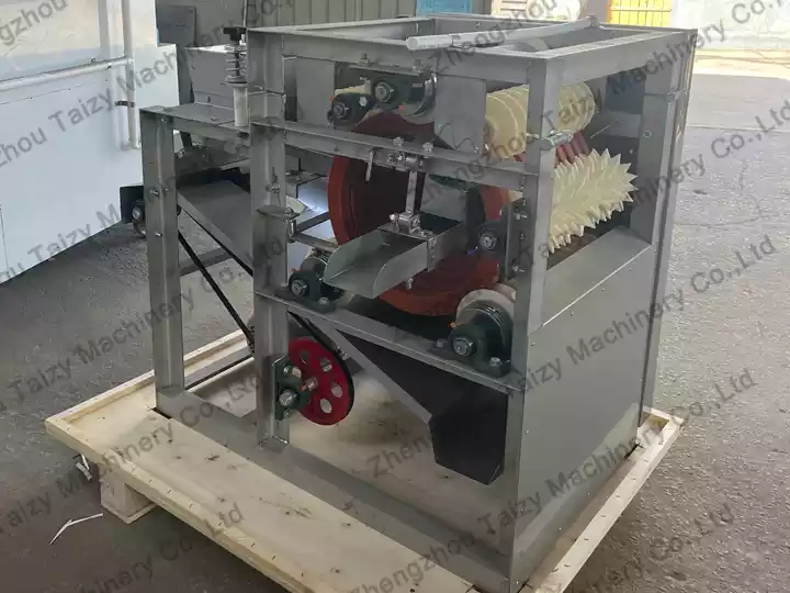 Машина для очистки влажных орехов отправлена в Испанию