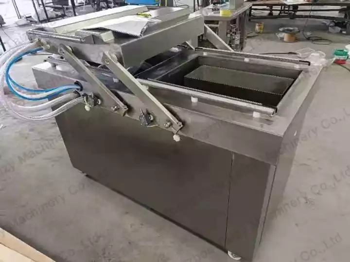 vacuum packaging machine