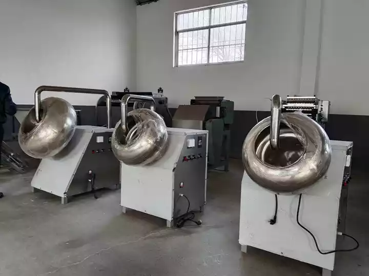 Machine de revêtement d'arachide