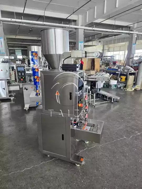 Vertical Form Fill Seal Machine